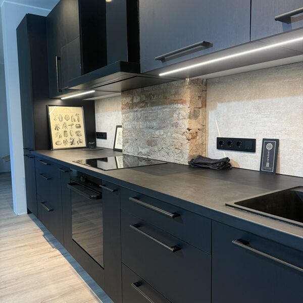 Iebūvējamās virtuves mēbeles